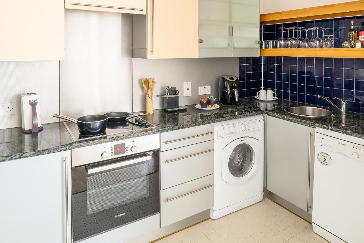 Comfortable And Bright Apartment In Tower Bridge Лондон Экстерьер фото