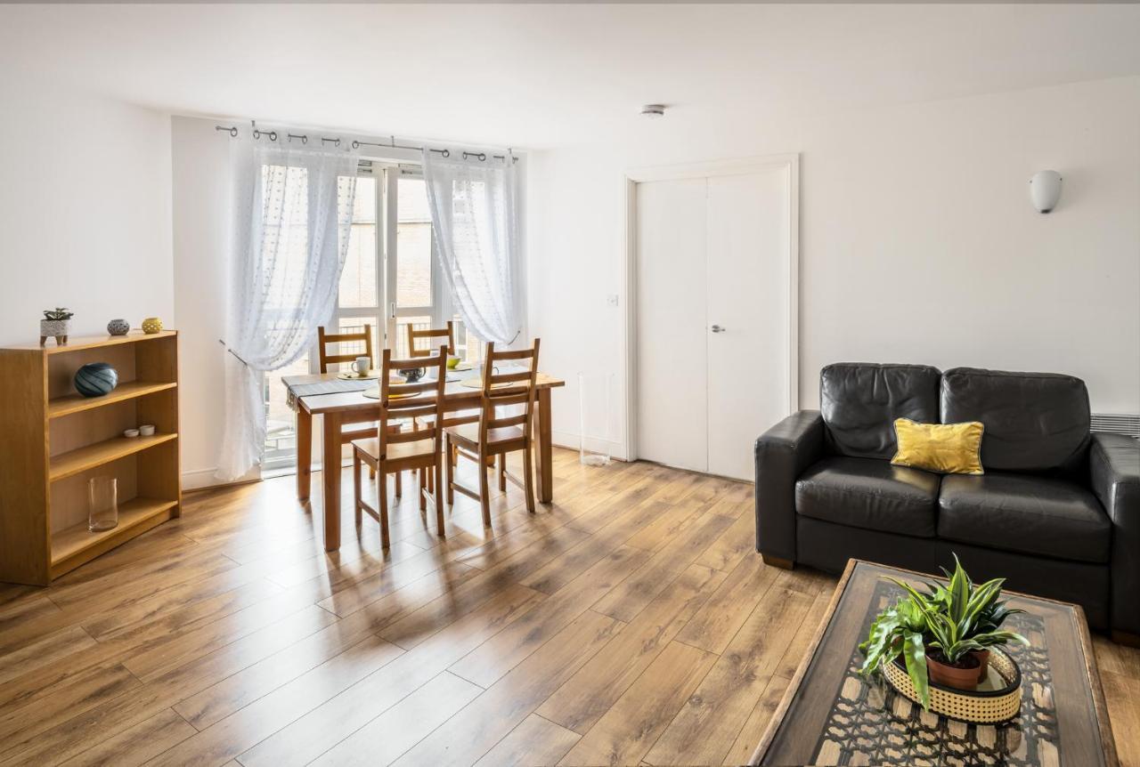Comfortable And Bright Apartment In Tower Bridge Лондон Экстерьер фото